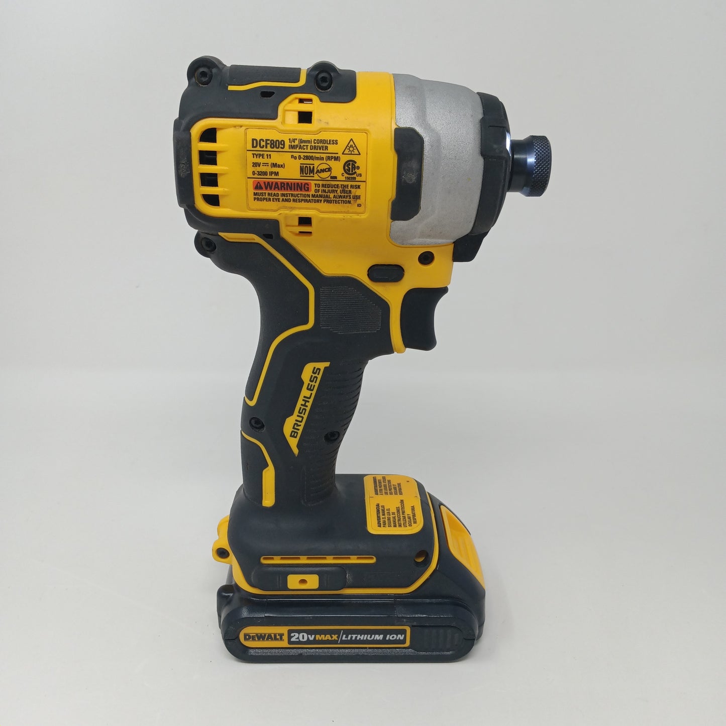 DeWalt DCF809 20V MAX 1/4" Impact Driver Kit