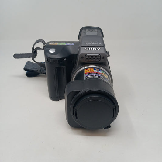 Sony MVC-FD95 2.1MP Digital Camera