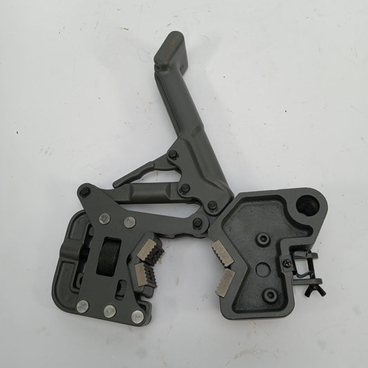 Dewalt Pipe Threader Clamp