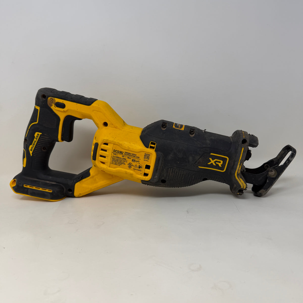 DEWALT DCS382 20V MAX XR Brushless Reciprocating Saw Cordless Sawzall