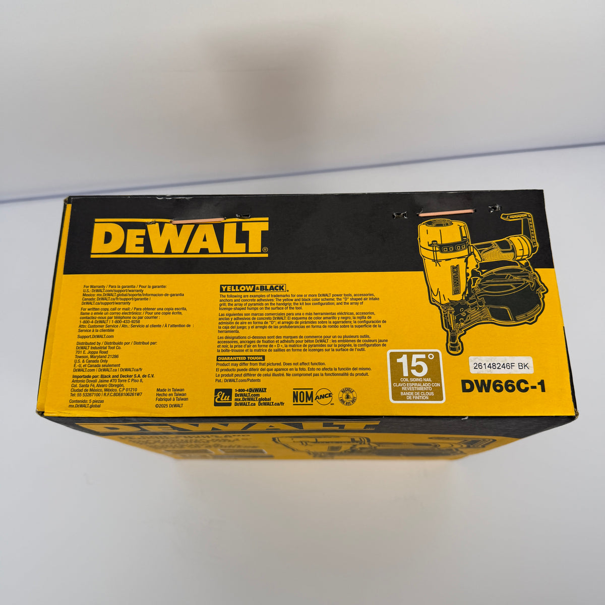 New DeWalt DW66C-1 15-Degree Coil Siding and Fencing Nailer