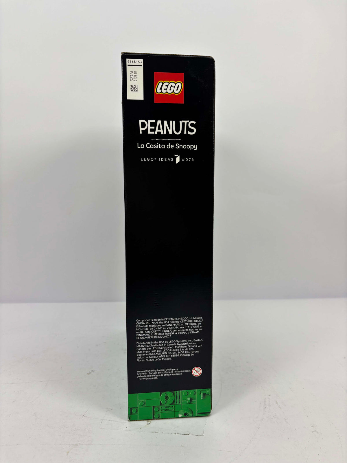 New LEGO Ideas Peanuts Snoopy's doghouse Building Set ,21368