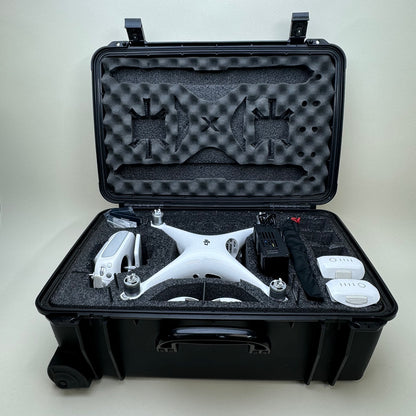 DJI Phantom 4 Pro 4K Quadcopter Camera Drone WM331A Case & Extras